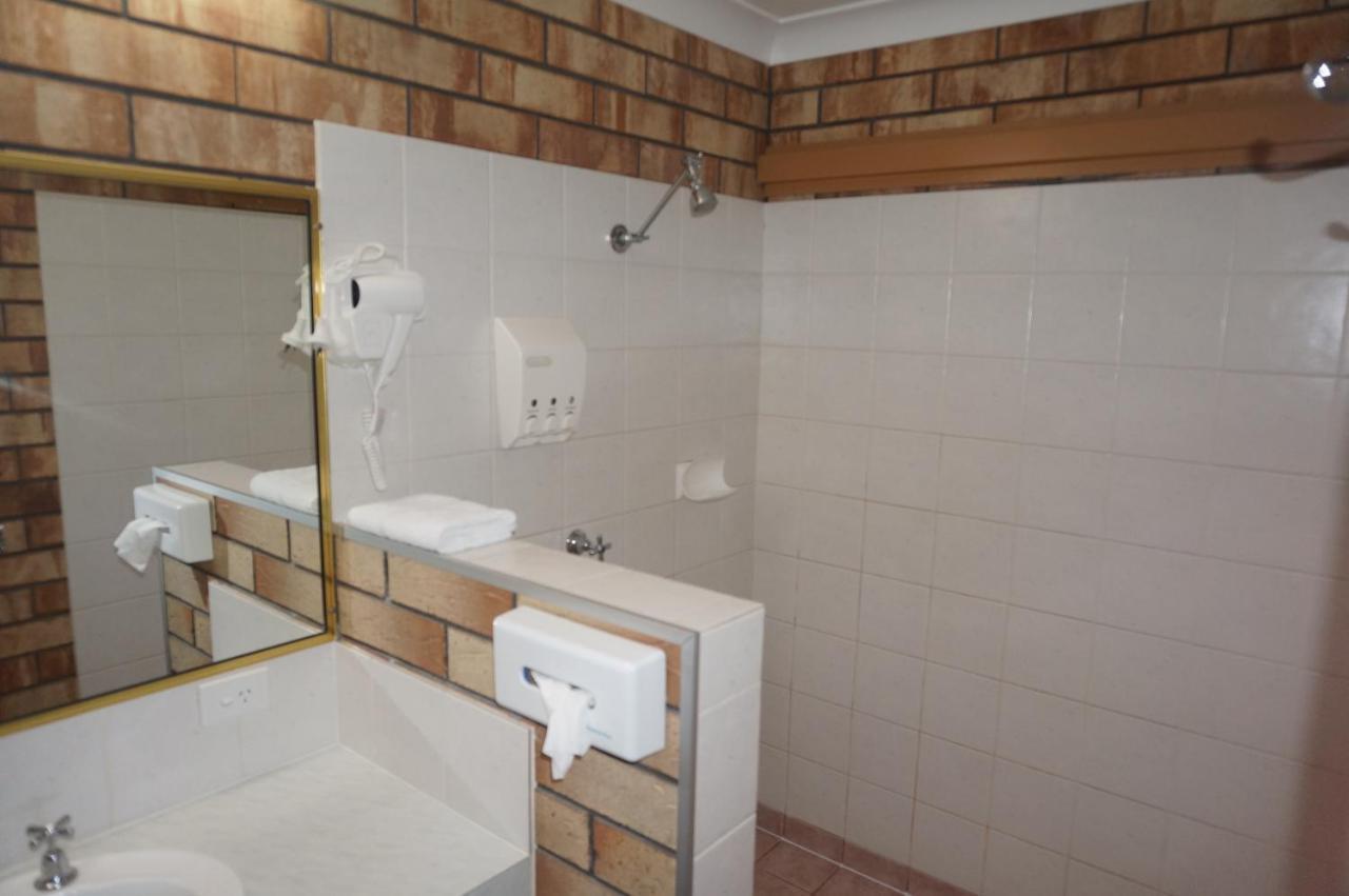 Miles Outback Motel Chambre photo