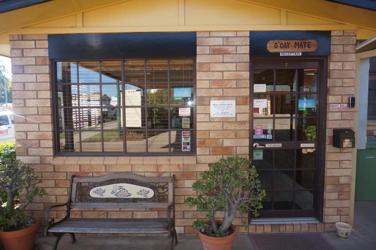 Miles Outback Motel Extérieur photo